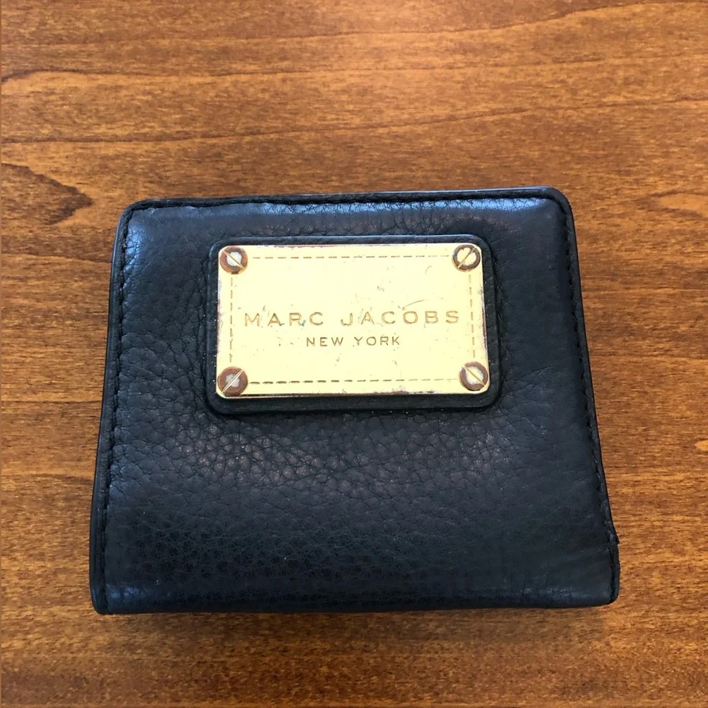 MARC JACOBS - ONE SIZE LEATHER WALLET + BLACK